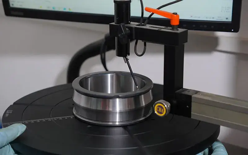Bearing roundness inspection